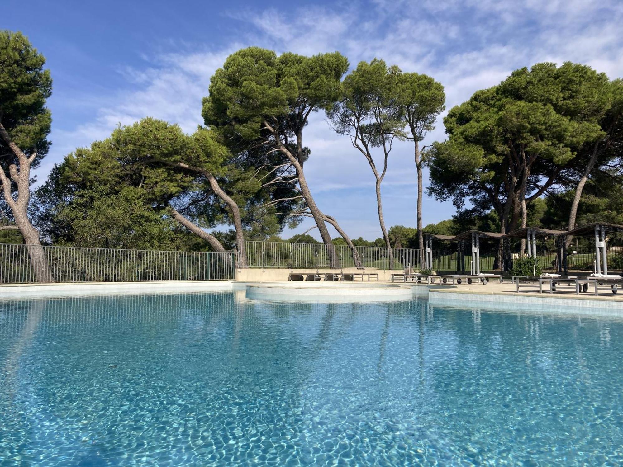 La Perle Du Golf -Magnifique Vue Clim Linge Golf Saumane 6P Piscine Tennis Kültér fotó